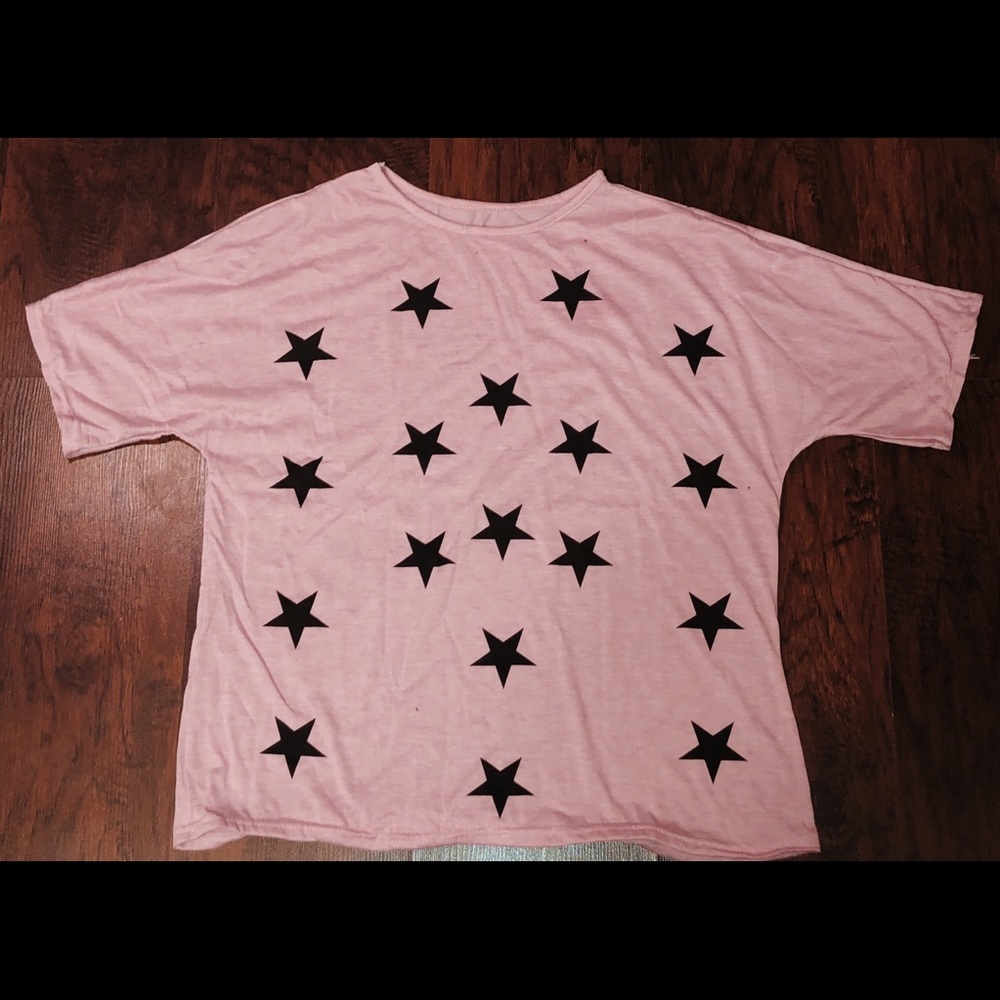 pink t-shirt with stars